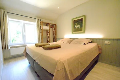 Ferienhaus in Bouillon mit Terrasse