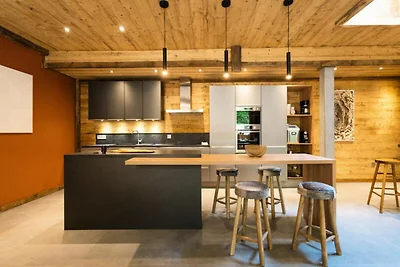 Chalet in Mont de Lans mit Whirlpool und Spa