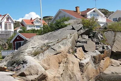 4 Personen Ferienhaus in Rönnäng-By Traum