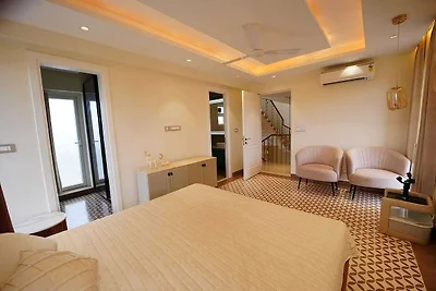 Villa Celest DanCenter 4BHK Zwembad Arpora