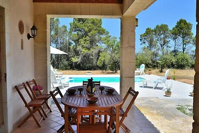 Haus in Llubá mit Pool und Terrasse