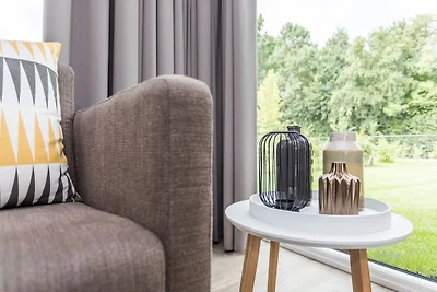 Elegante villa con terrazza coperta a...