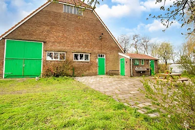 Gemütliches Ferienhaus in Sint Maartensvlotbr...