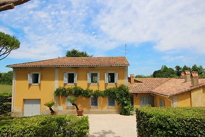 Villa di lusso a Manziana con piscina