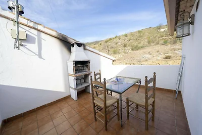 Schönes Ferienhaus in Laroya mit...