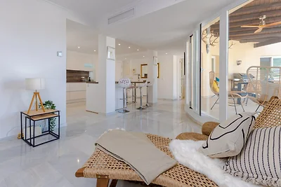 Penthouse in City Centre Marbella with...