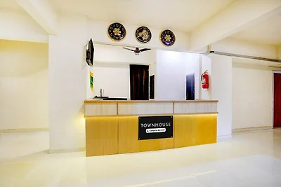 Stazione ferroviaria di Townhouse Vangani