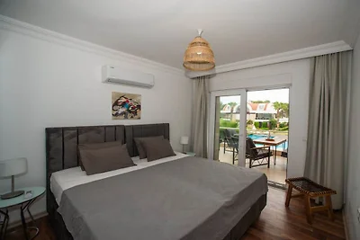 Villa in Antalya with swimming pool