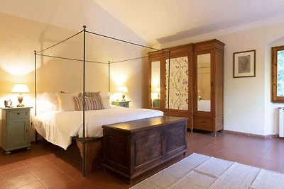 Villa di gusto con vasca da bagno