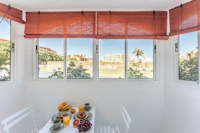 Faro's Arroyo de la Miel Apartment - Cuddly N...