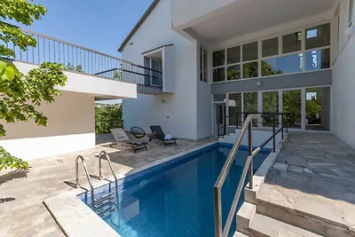 Villa Green Castle - Five bedroom villa with ...