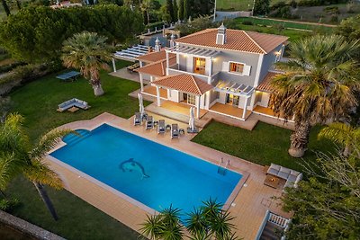 Villa in Pera vlakbij het strand