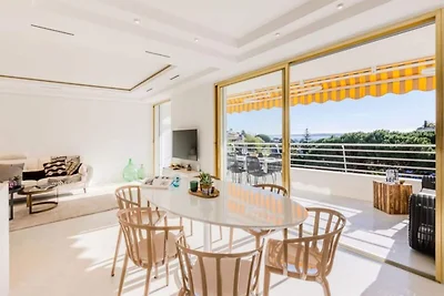 Appartement in Cannes met uitzicht op het zwe...