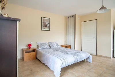 Verführerisches Ferienhaus in Largentière mit...