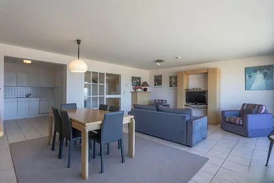 Angenehme Wohnung direkt am Meer mit Terrasse