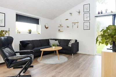 4 Sterne Ferienhaus in Allingåbro-By Traum