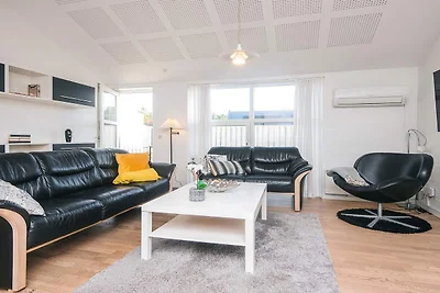 Modernes Strandrefugium in Blavand-By Traum