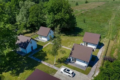 Backsteinhaus in Lędzin am Windmühle