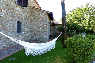 Ferienhaus in Montecarelli mit Pool