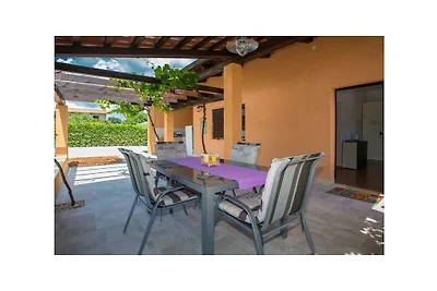 Casa Luka Vareski