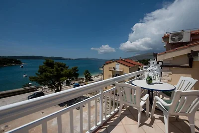 Villa Tomi - Double Room With Sea View (3)