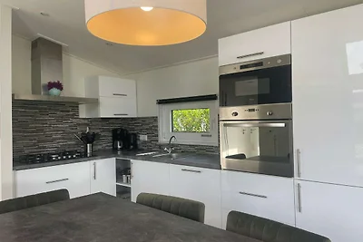 6-Guest Stylish Chalet in De Rijp