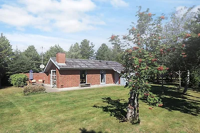 Cozy Retreat near Marielyst