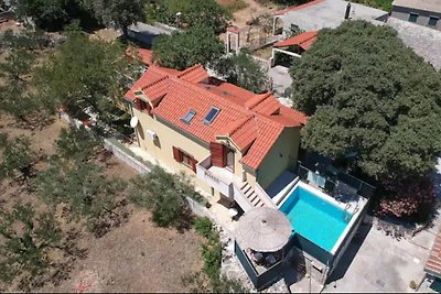 Charmantes Ferienhaus mit privatem Pool