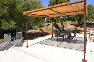 Trullo Ferienhaus mit Poolanlage in...