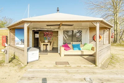 Strandhuis in de duinen voor 4 personen