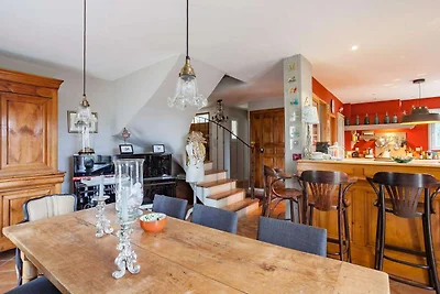 Ruim Provençaals huis met zwembad en tuin