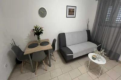 Apartmani Vela Makarska - Studio With Garden...