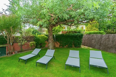 Schönes Ferienhaus mit Schwimmbad