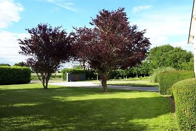 Großes Ferienhaus mit Garten in der Bretagne