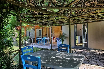 Ruime cottage in Le Marche met een zwembad