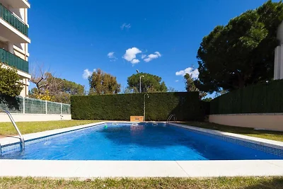 Schöne Wohnung in Roses mit Pool