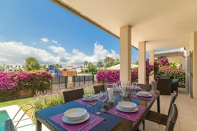 Modern villa in Barcares with pool