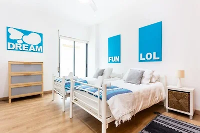 Wohnung in Lagos in der Nähe des Strandes Mei...