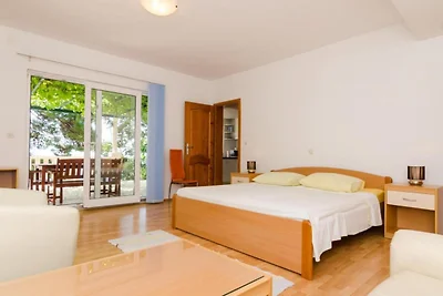Apartments Plavac Mali- Comfort One Bedroom A...