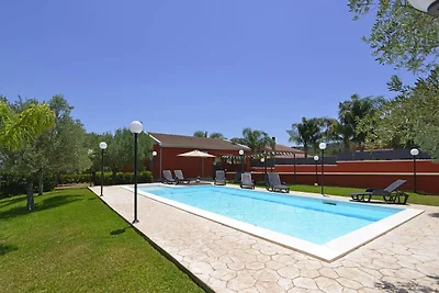 Ferienhaus mit Privatpool in Floridia