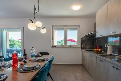 Ferienhaus in Labin mit Schwimmbecken