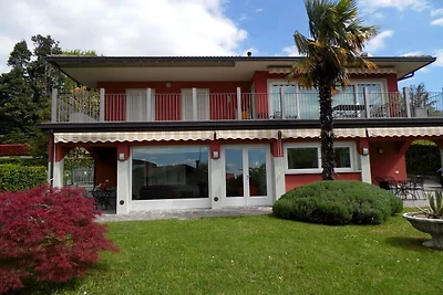 Favolosa villa a Barasso vicino al lago