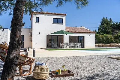 Villa contemporanea con piscina privata