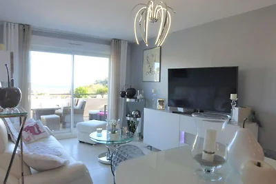 Premium-Ferienwohnung mit Meerblick und Gemei...