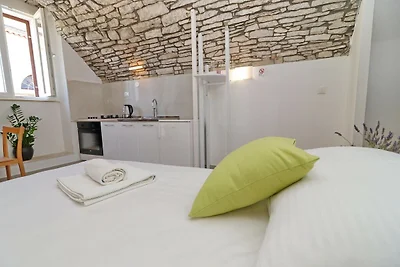 Studio Joković - Studio Apartment with Terrac...