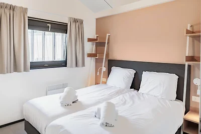 Lodge con finestra sul tetto sul Brielse Meer