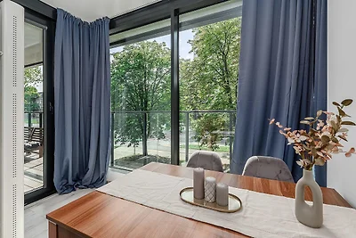 Warsaw Flat with City Views