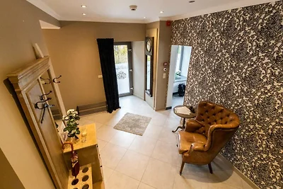 Villa in Coo mit Innenpool, Sauna