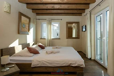 Villa in Premantura mit Schwimmbecken