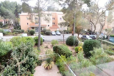 Lagos Residenz mit drei Zimmern